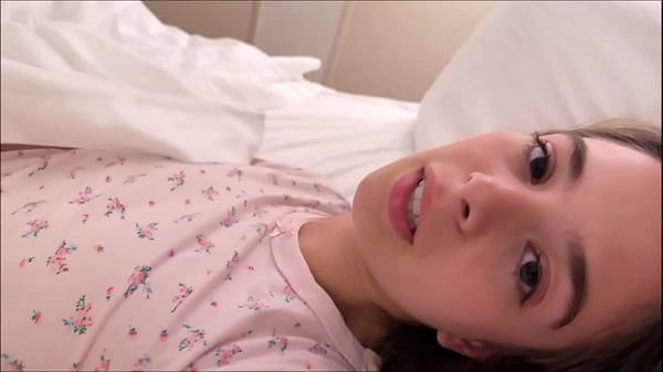 Compartilhando minha cama com minha meia-irmãzinha - Molly Little - Terapia Familiar - Alex Adams