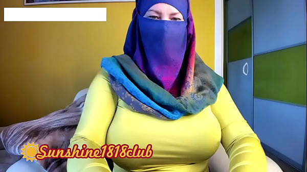 Middle East Hijab Muslim Arabic girl with big tits on cam recording November 2nd