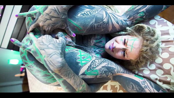 Inked girl loving anal gapes and sticky cumplay Thumbnail