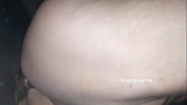 Esposa loira dando o cu e tudo mais no buraco com o marido filmando