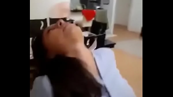 Me cogo a mi profesora de ingles