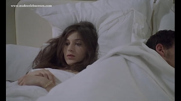 Caroline Ducey in Romance (1999)