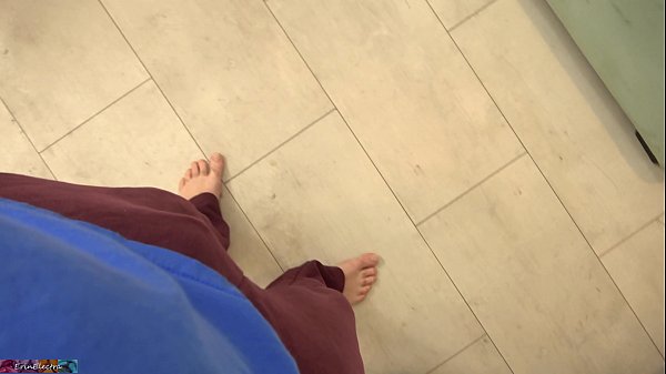 Stepmom gets a day massage