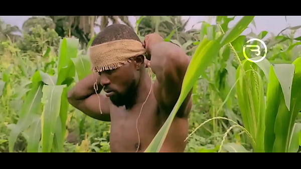 Amaka the village slut visited Okoro in the farm for quick blow job