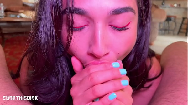 Beautiful Latina Reina Rae Returns & Swallows Cum