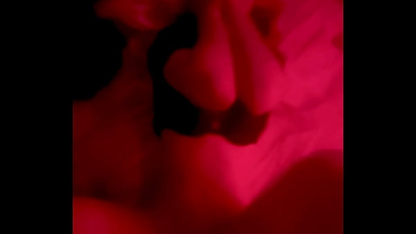 Puta branca do Bumble pegando pau