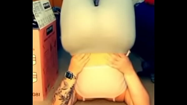 minha garota tem uma bunda gorda