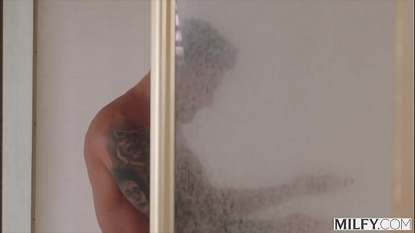 MILFY Cock-hungry realtor Penny can't resist his hard dick