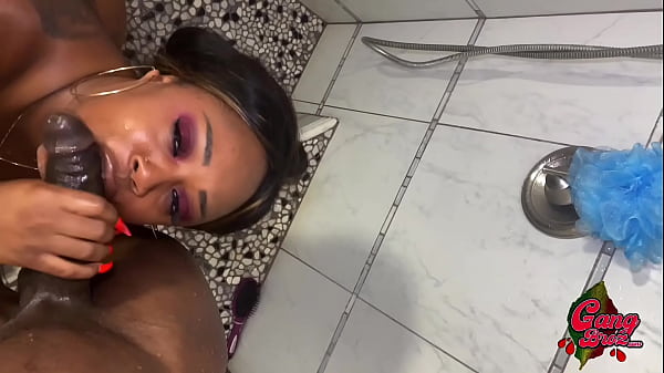 Sharing a shower with my Thick Chocolate Step Sister