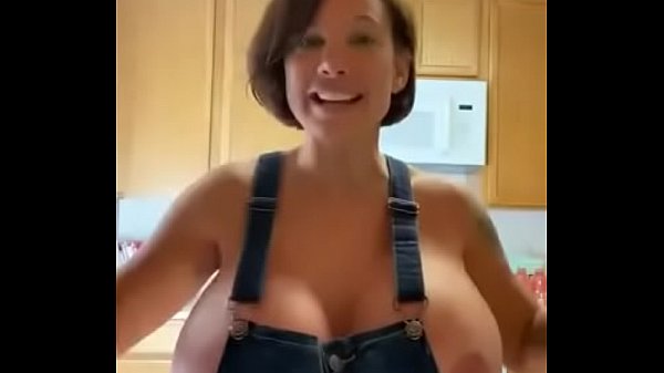 Housewife Big Tits