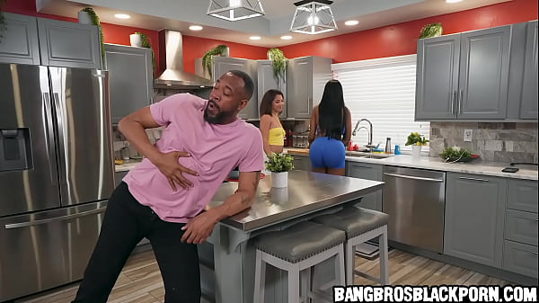 Lia Lovely brings home her new boyfriend Jovan to meet her stepdaughter Malina