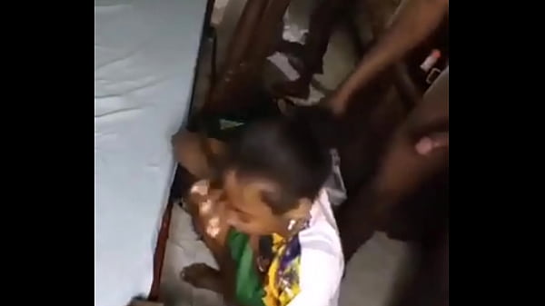 Elle voulait que se sois romantique ! Or mon travail c'est défoncés les petites pute