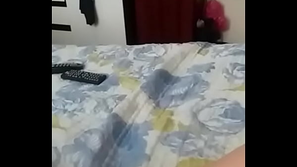 Moça se masturbando