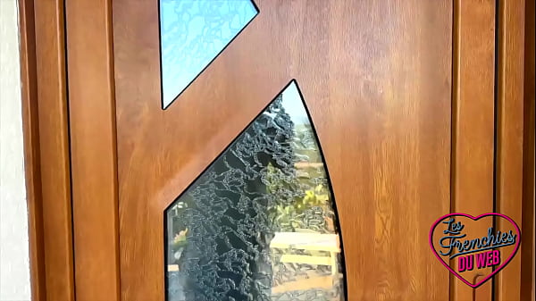 Lexie, coquine en chaleur, ne jure que par la double pénétration