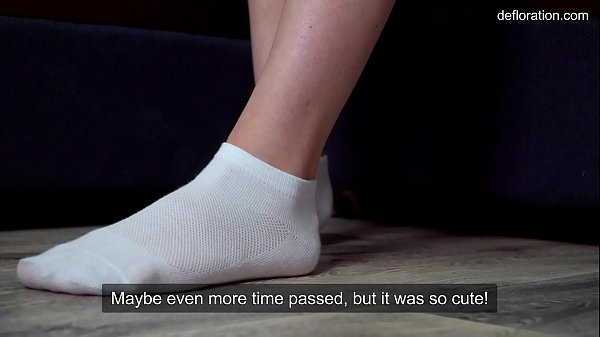 Cili Kocsonya does virgin casting and masturbates