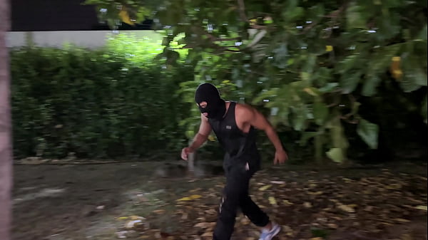 Old cheating witnesses as a muscular thief fucks his youthful wifey – Angel Cruz & Celeste Alba