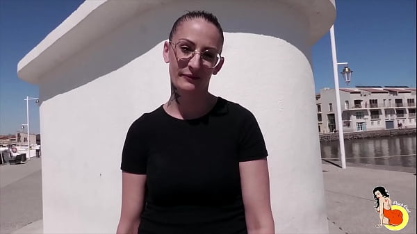 Hot french milf Ariana fucked hard in the ass