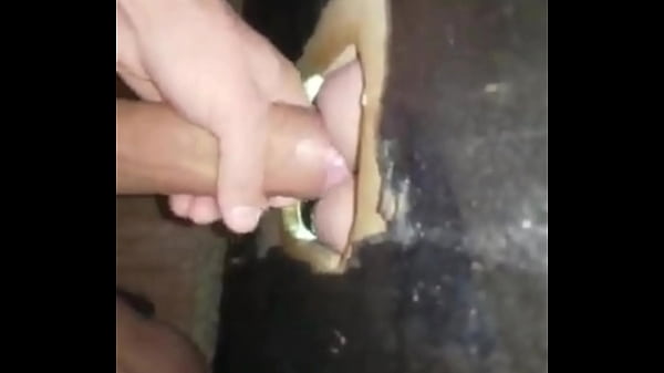 Dotado me fudeu no glory hole