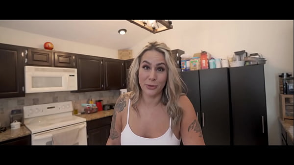 Hot blonde aunt teaches me sex ed pt 2