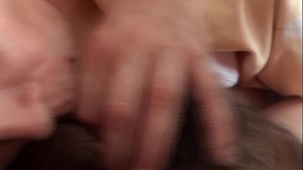 Stepson passes his cock through the mouth of stepmom while she rests, she wakes up excited and sucks him