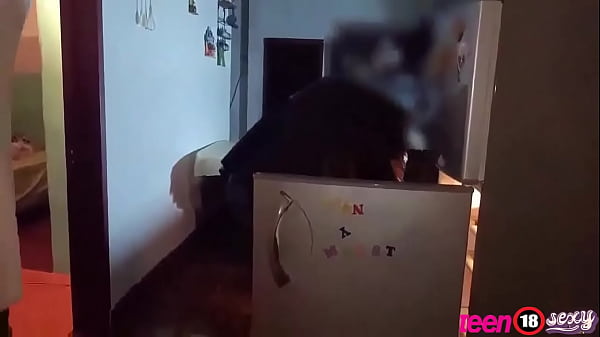 No tio ya no me des por mi  coño me duele mucho¡: me follo a mi linda sobrina para no decir le nada a sus padres por llegar tarde
