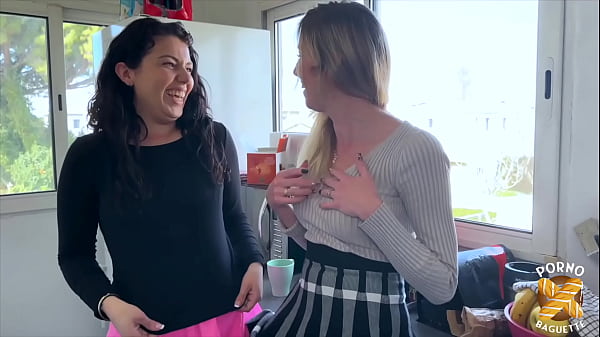 Aurbeaureal s'éclate avec une amie sexy