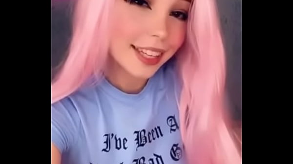 Belle Delphine tits