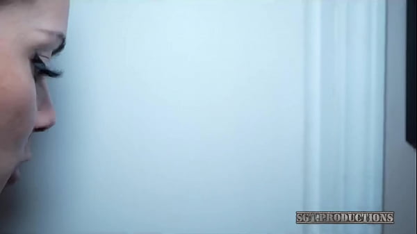 StepMom Catches Stepdaughter and Stepsister M In Shower