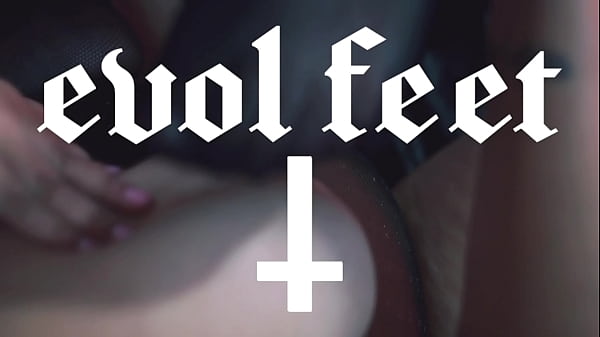 2 Sexy Curvy Babes In Intense Lesbian Foot Worship