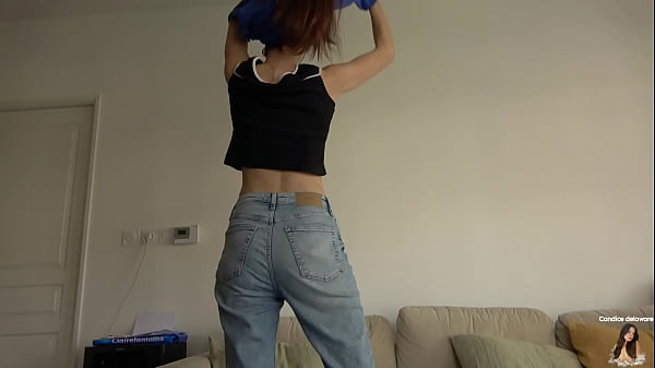 SKINNY GIRL STRIP TEASE