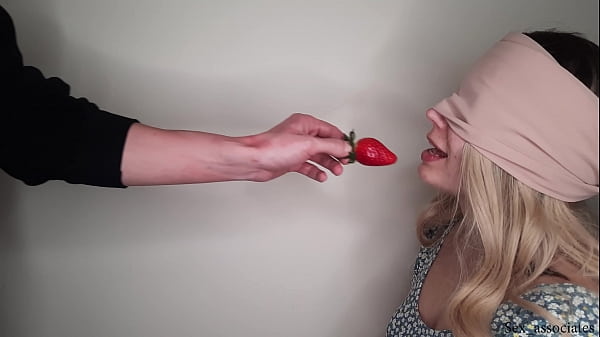 Blindfolded dumb step sister tricked into sucking my dick and swallowing cum with the taste game
