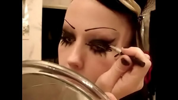 Halloween Girl Thumbnail