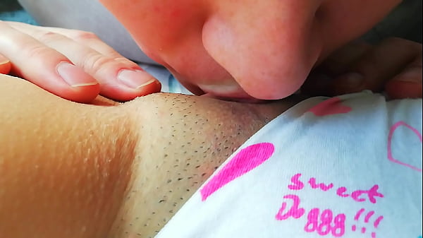 Helped my stepsister to have an orgasm with cunnilingus (Squirt Orgasm 69)