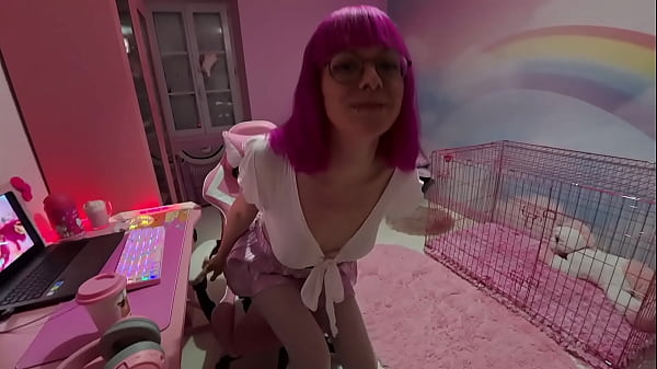 Eu fico submisso e fodo rudemente na minha masmorra BDSM