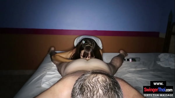 Young amateur Thai girl gives white tourist a rimjob massage