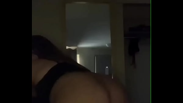 Twerk that phat ass girl:)