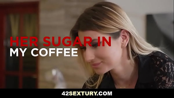 Morning coffee with deep anal – Lorenzo Viota , Marsianna Amoon