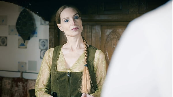 No one knows her secret Thumbnail