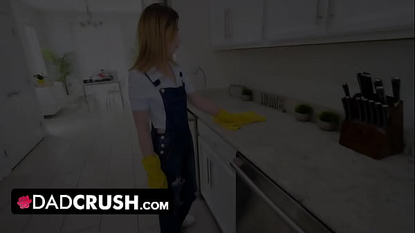 Step Daughter Likes To Laze Around The House & Doesn’t Do Any Of The Chores Her Stepdad Assigned Her