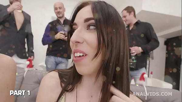 New Year's PeEve 2020 #1 Tabitha Poison, Giada Sgh and Rebecca Sharon ATOGM, Gapes, DAP, Pee Drink & Squirting GIO1660