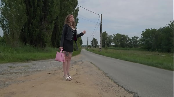 Je baise une auto-stoppeuse