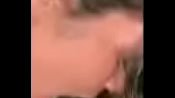 She gives the nice sloppy head