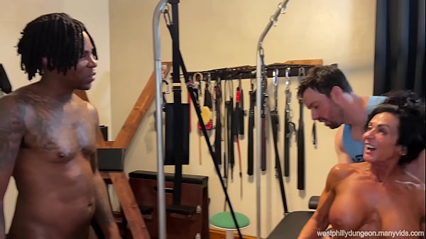 Bodybuilder GILF Azure Dee Returns!