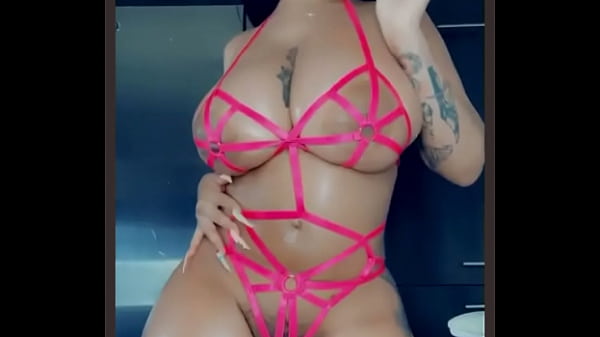 Namorada sexy provocando