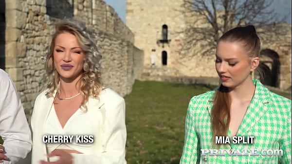 Cherry Kiss and Mia Split Throw a Horny Party