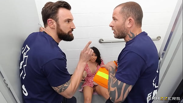 Emergency Squirter / Brazzers full video at http://zzfull.com/fire
