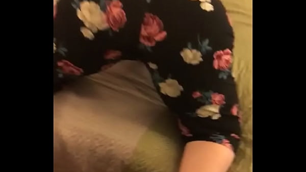 Redhead Group twerking. Thumbnail