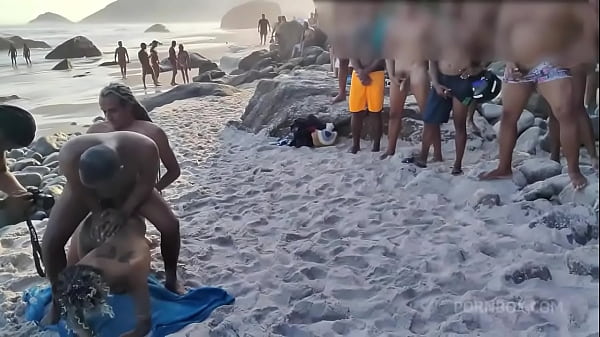 Daped-In-Public : Mih Ninfetinha first public sex experience in front of  200 people, starts shy then go wild (DAP, 0%pus ... Thumbnail