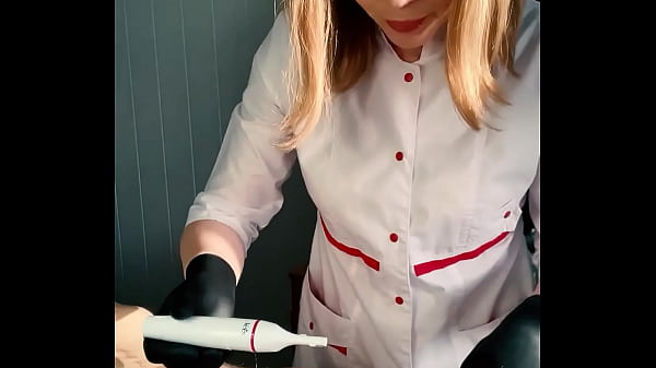 The client couldn't take it anymore and CUM vigorously during the procedure. With English subtitles