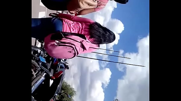 Latina Monster Curves / To execute the goose Thumbnail